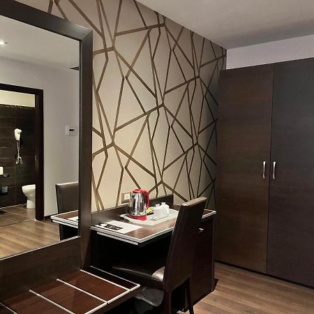 Catone District Hotel Roma Ngoại thất bức ảnh